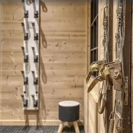 Mit Geraumigem Wohnzimmer / 5 Schlafzimmern Oberstdorf